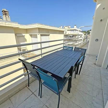 Sea Front Penthouse Cote D Azur 公寓 *