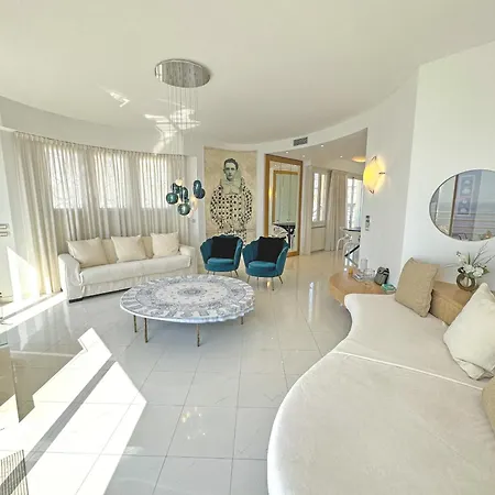 Sea Front Penthouse Cote D Azur Lejlighed
