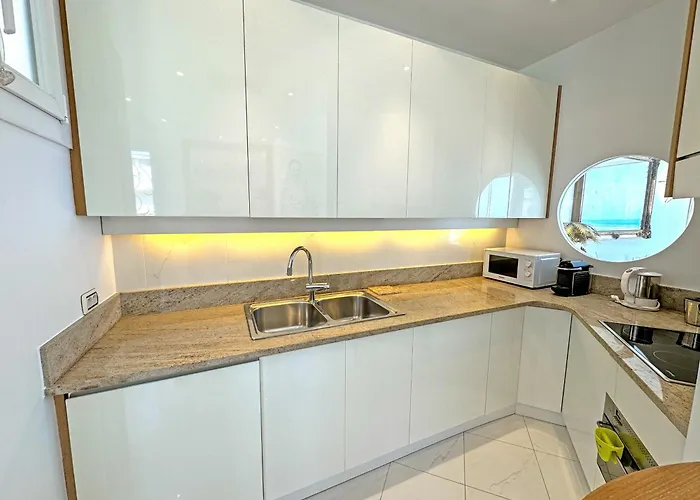 Sea Front Penthouse Cote D Azur Апартаменты