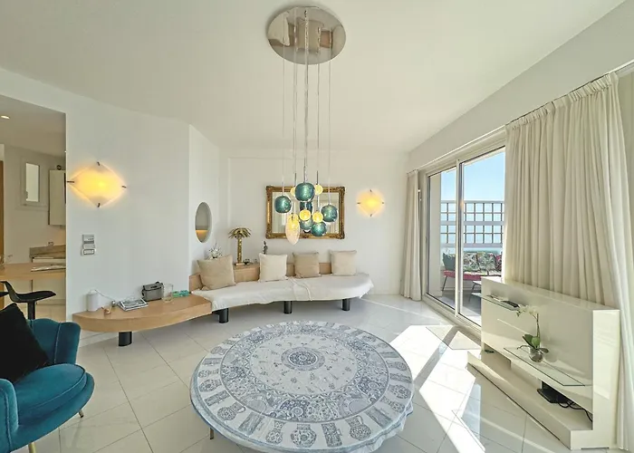 Апартаменты Sea Front Penthouse Cote D Azur Ницца