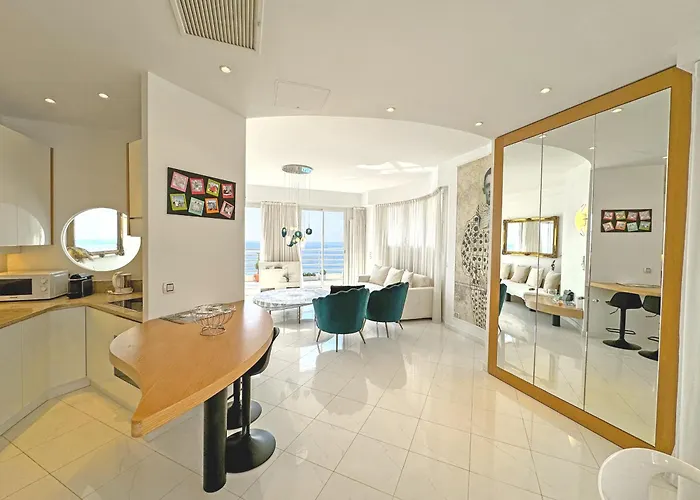 Sea Front Penthouse Cote D Azur Апартаменты