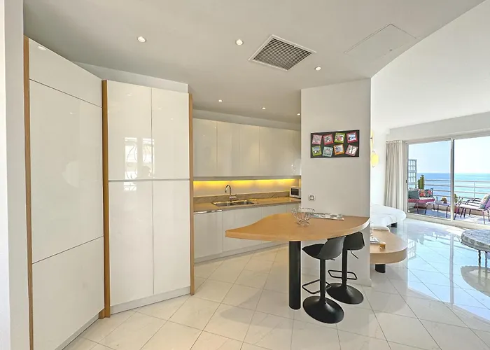 Апартаменты Sea Front Penthouse Cote D Azur