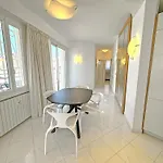 Sea Front Penthouse Cote D Azur Apartamento *